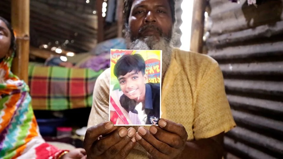 The student who was handing out bottles of water to protesters died few Minutes later.