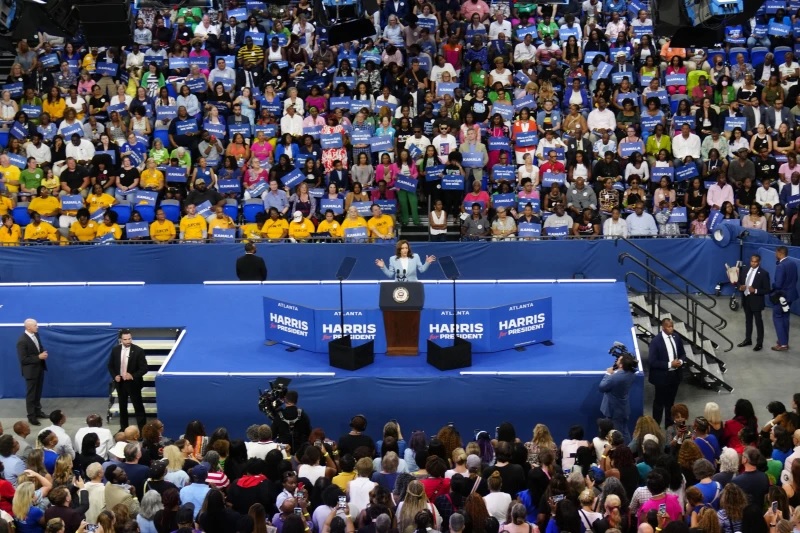 Kamala Harris and Trump rallies in the same Atlanta arena showcase America’s deep divides (US Election 2024)