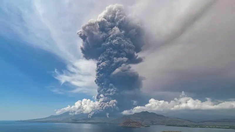 Flights cancelled to and from Indonesia's Bali due to volcanic ash